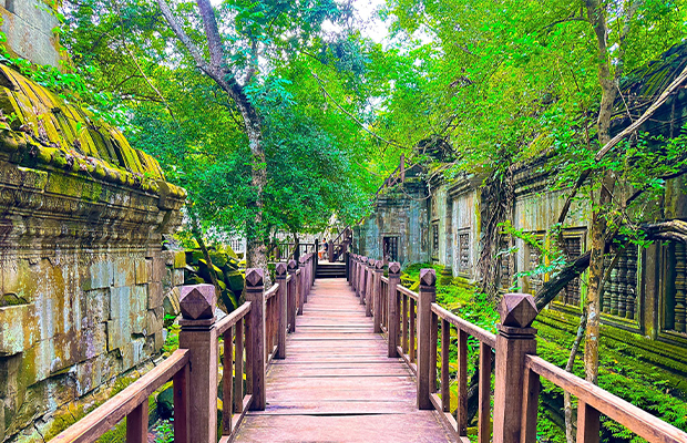 Private Full Day Tour of Banteay Srei, Beng Mealea and the Rolous Group
