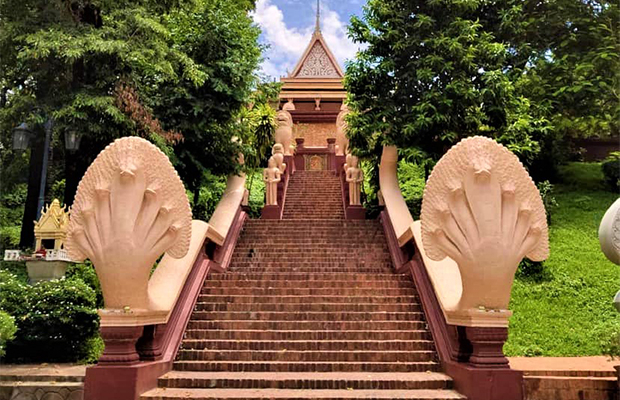 Wat Phnom Phnom Penh