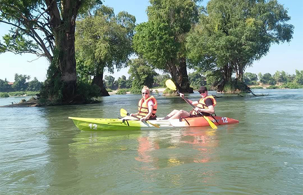 Full Day Private Kayak Tour to See the Irrawaddy Dolphins